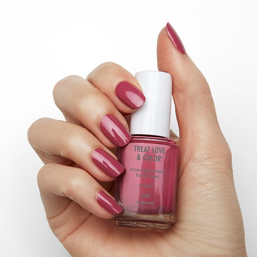 a-game™-TREAT LOVE & COLOR-colour + care-03-Essie