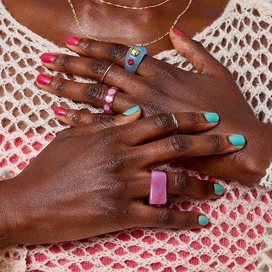 bring the beat-expressie-quick dry-04-Essie