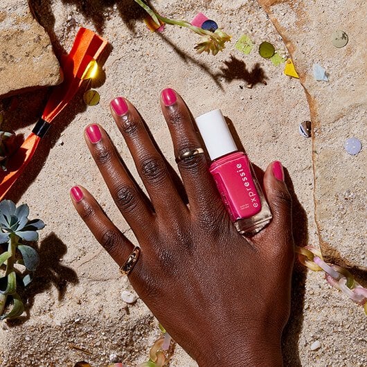 hands in the air-expressie-quick dry-05-Essie
